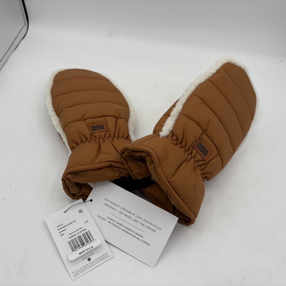 NWT UGG Women's AW Uggfluff Mitten Cozy and Stylish Winter Small Medium - Picture 3 of 10
